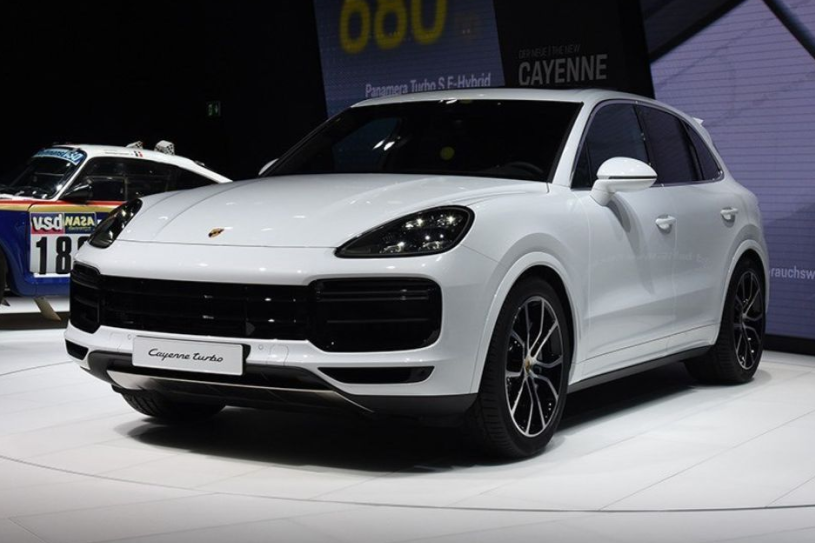 汽車(chē)貼膜：新車(chē)什么時(shí)間貼膜最合適？